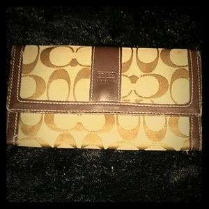 COACH Wallet pouch